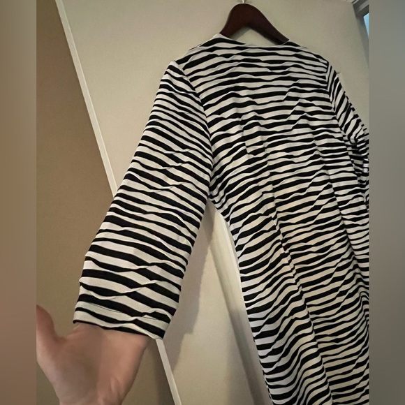 Chico’s Textured Black and White Striped Mid Length Dress Women’s medium - Picture 8 of 16